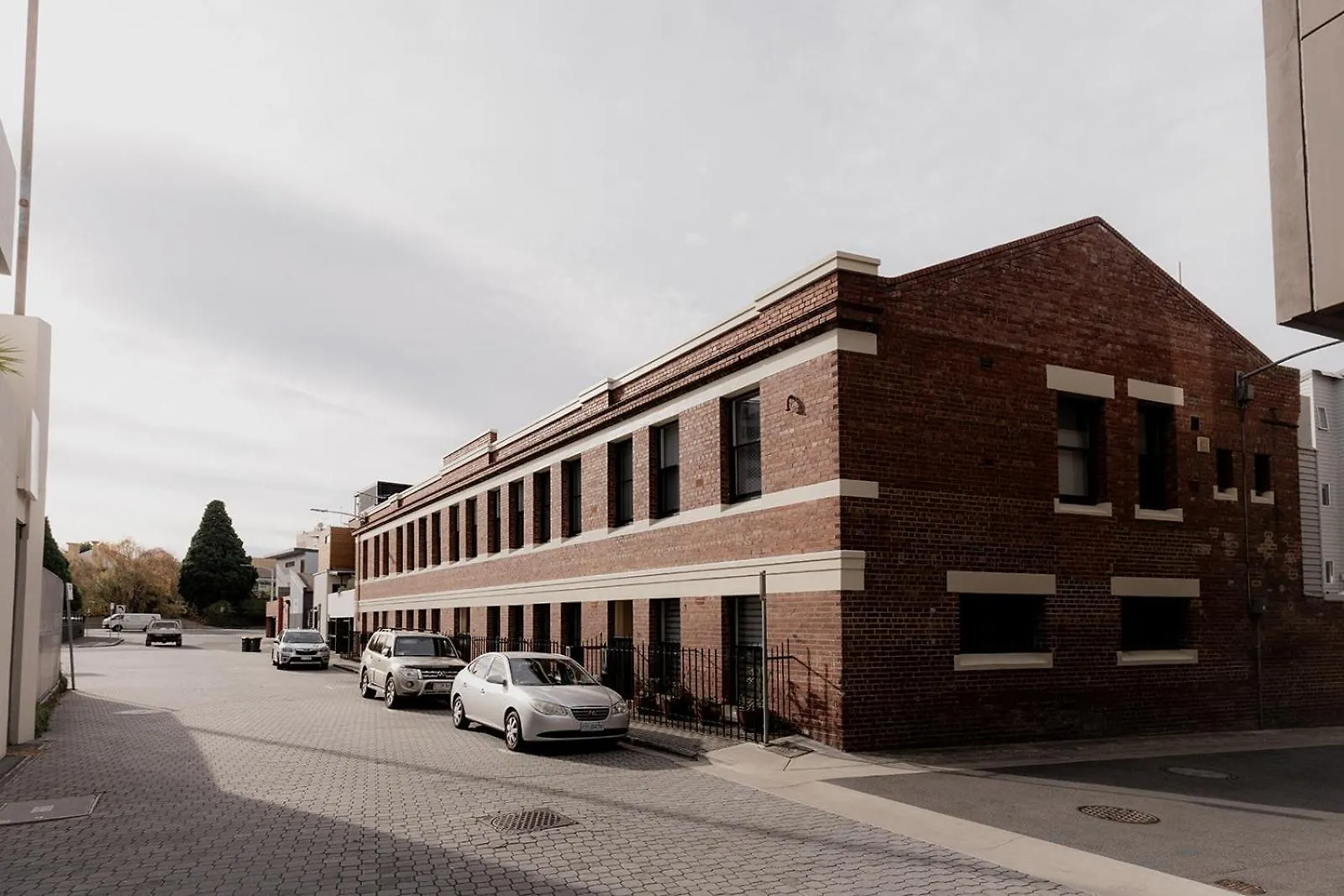 Spacious Modern Terrace In The Heart Of Hobart Cbd 0*,