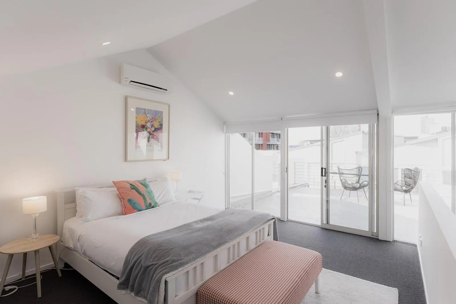 Spacious Modern Terrace In The Heart Of Hobart Cbd شقة