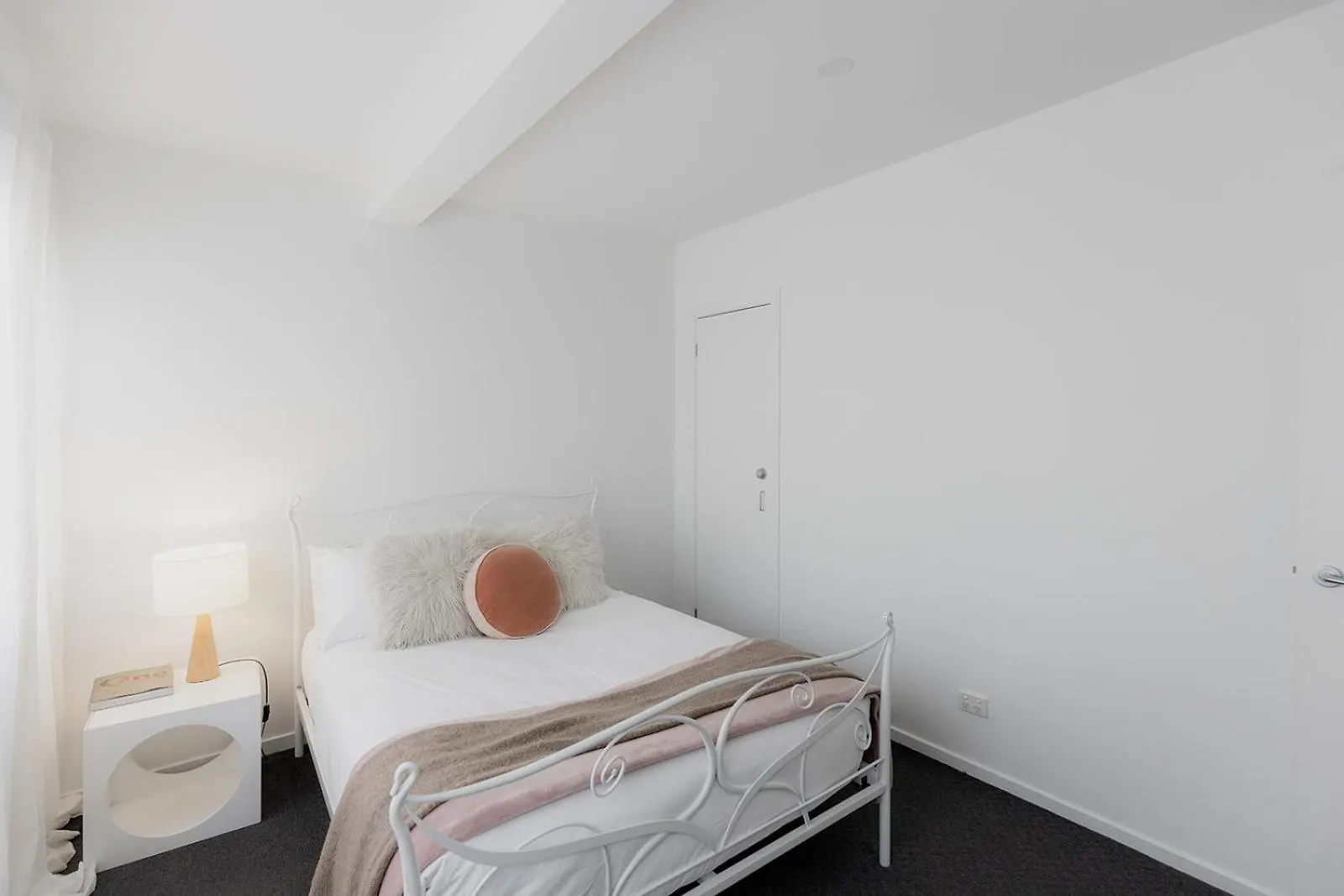 Spacious Modern Terrace In The Heart Of Hobart Cbd شقة