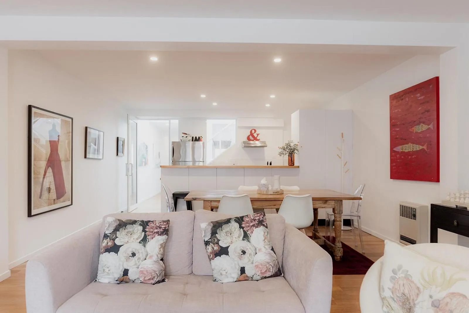 Spacious Modern Terrace In The Heart Of Hobart Cbd