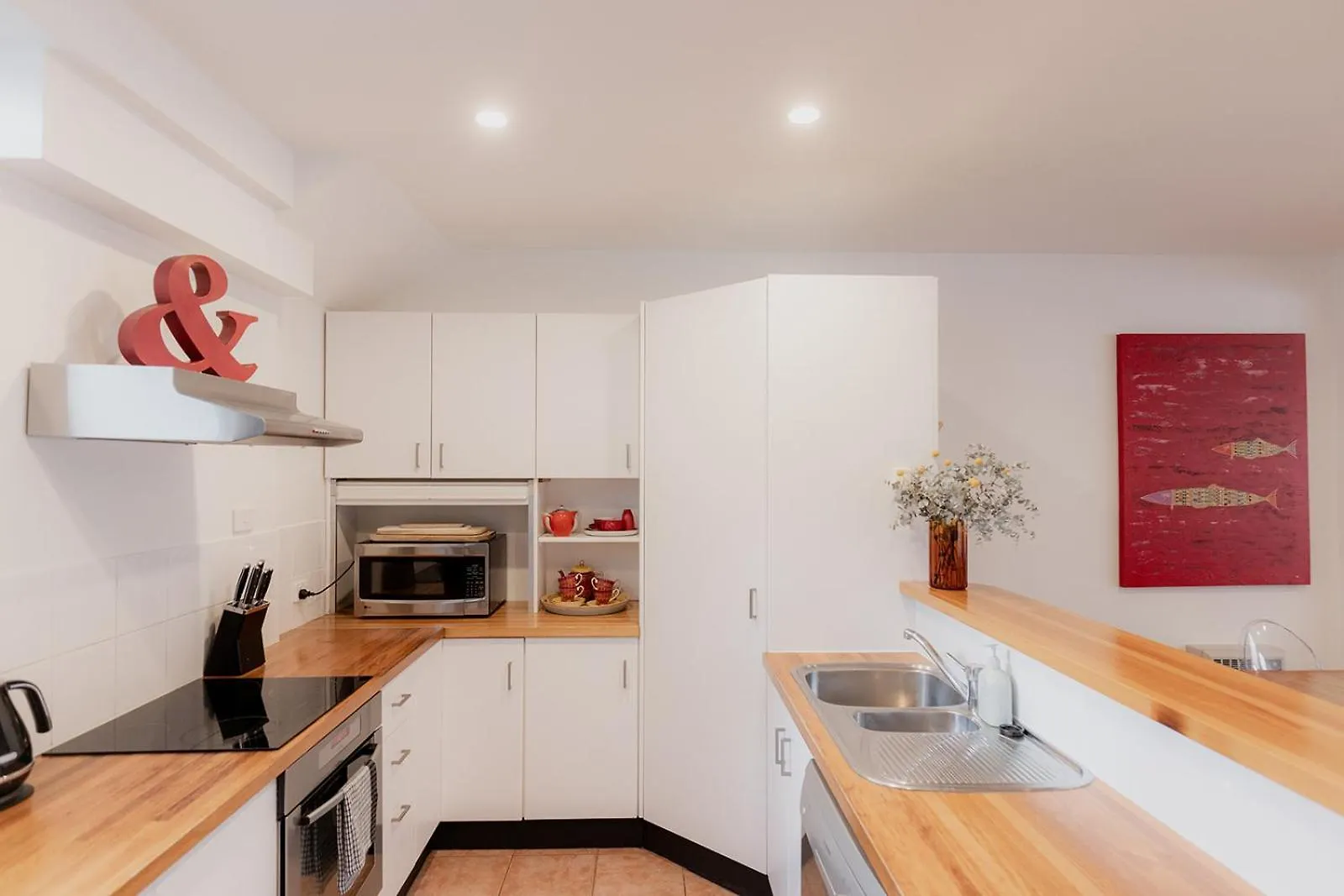 Spacious Modern Terrace In The Heart Of Hobart Cbd أستراليا